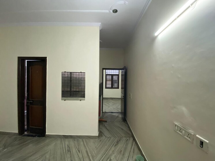 Room, kings-tower-sector-49 2 Bedroom 770 Sq.Ft. Builder Floor In Sector 49 Noida 9646621