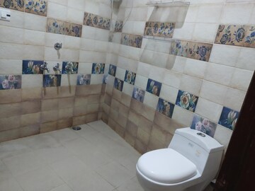 Bathroom in 2 BHK Villa at Aliganj – for Rent