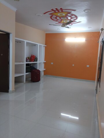 Room in 2 BHK Villa at Aliganj – for Rent