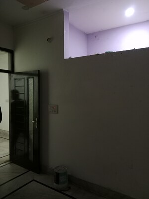 Room in 2 BHK Builder Floor at Tehsil Camp – for Rent