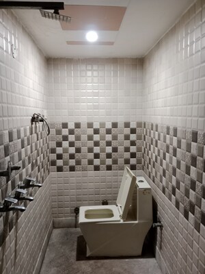 Bathroom in 2 BHK Builder Floor at Tehsil Camp – for Rent