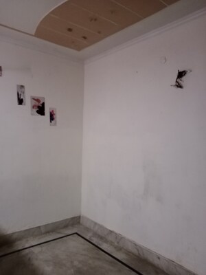 Room in 2 BHK Builder Floor at Tehsil Camp – for Rent