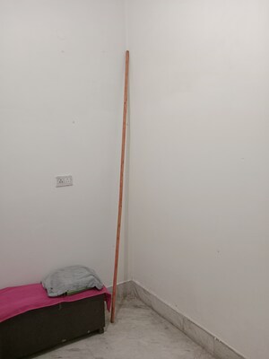 Furnished Amenities in 2 BHK Builder Floor at Tehsil Camp – for Rent