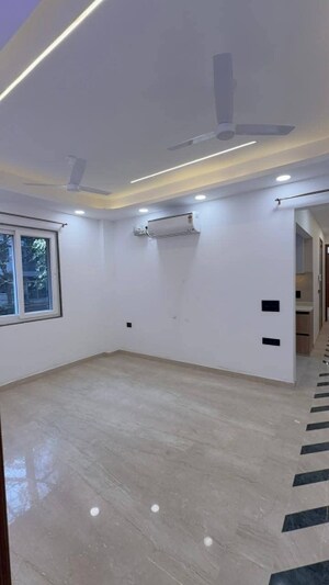 2 BHK Builder Floor For Rent in Kalkaji