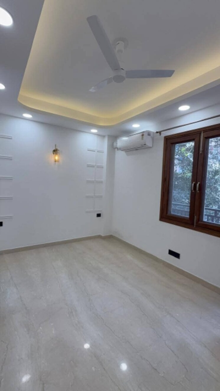 Master Bedroom, kalkaji 2 Bedroom 1000 Sq.Ft. Builder Floor In Kalkaji Delhi 9646628