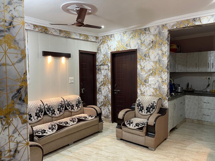 Living Room, hazratganj 3 Bedroom 1555 Sq.Ft. Apartment In Hazratganj Lucknow 9646627