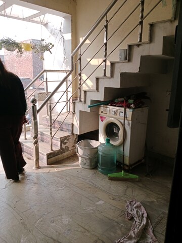  2 BHK Builder Floor at Sector 11 – for Rent