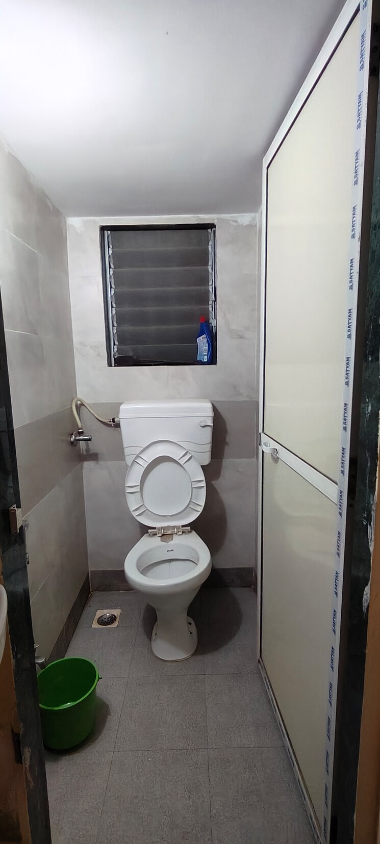 Bathroom, kharegaon 1 Bedroom 550 Sq.Ft. Apartment In Kharegaon Thane 9646642