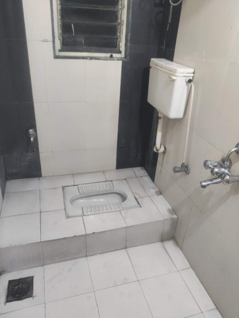 Bathroom, omkar-heights-pimple-gurav 1 Bedroom 610 Sq.Ft. Apartment In Pimple Gurav Pune 9646666