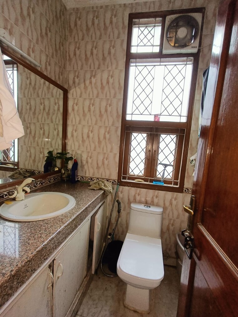 Master Bedroom, siri fort 2 Bedroom 1200 Sq.Ft. Builder Floor In Siri Fort Delhi 9646668