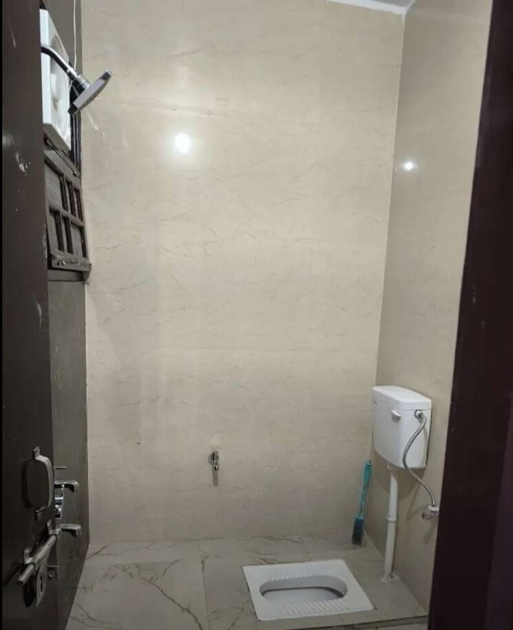 Bathroom, hazratganj 3 Bedroom 1320 Sq.Ft. Apartment In Hazratganj Lucknow 9646678