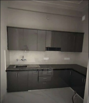 Kitchen in 3 BHK Apartment at Hazratganj – for Rent