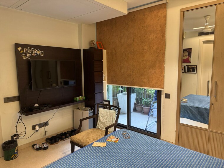 Living Room, anand niketan 2 Bedroom 400 Sq.Yd. Builder Floor In Anand Niketan Delhi 9646693