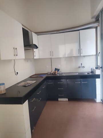 Kitchen in 3.5 BHK Apartment at Pioneer Park Phase 1, Sector 61 – for Rent