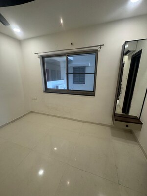 Room in 3 BHK Apartment at Frontline Seven, Kokapet – for Rent