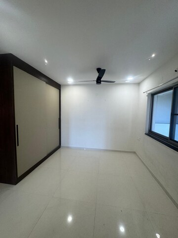 Room in 3 BHK Apartment at Frontline Seven, Kokapet – for Rent