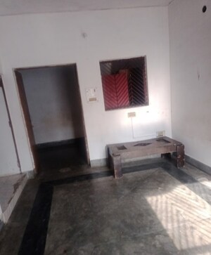 Living Room in 1 BHK Villa at Aliganj – for Rent