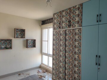 Bedroom in 3.5 BHK Apartment at LDA Janeshwar Enclave, Jankipuram – for Rent