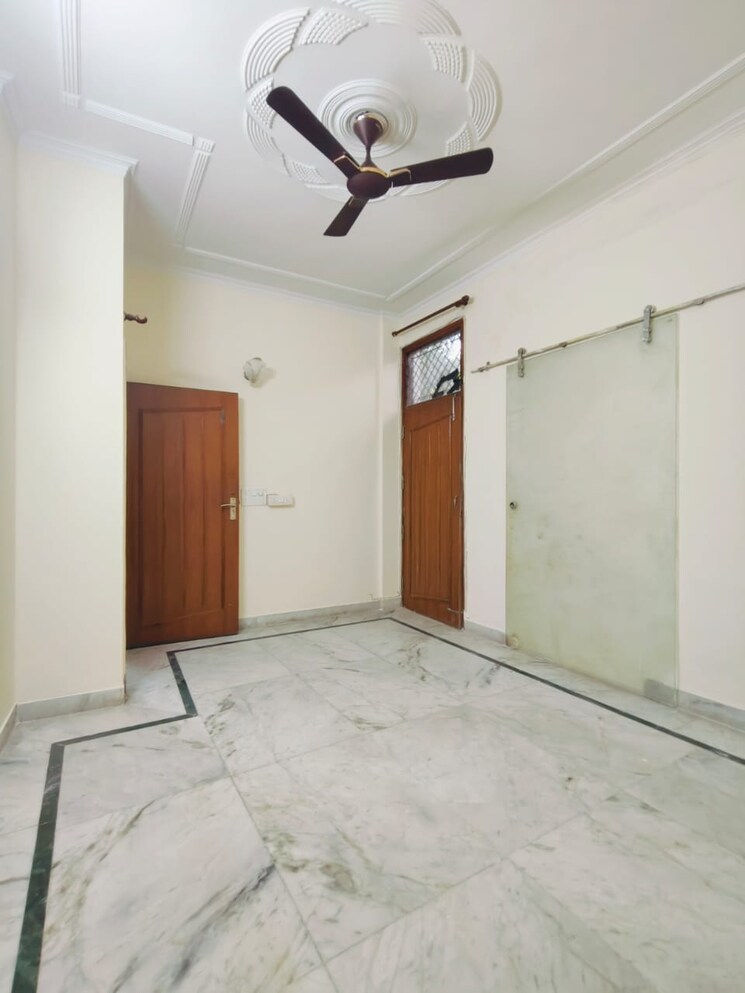 Room, vijay-ratan-vihar 3 Bedroom 1850 Sq.Ft. Apartment In Sector 15 Gurgaon 9646747