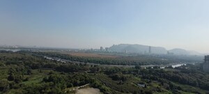 Master Bedroom in 4 BHK Apartment at Siddhi Highland Haven, Balkum Pada – for Sale