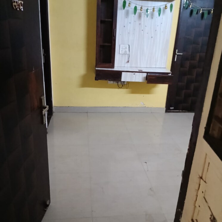 Kitchen, investors-aashiyana 2 Bedroom 1000 Sq.Ft. Builder Floor In Sector 70 Noida 9646799