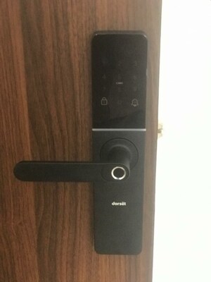 Furnished Amenities in 2 BHK Apartment at Vaishnodevi Circle – for Rent