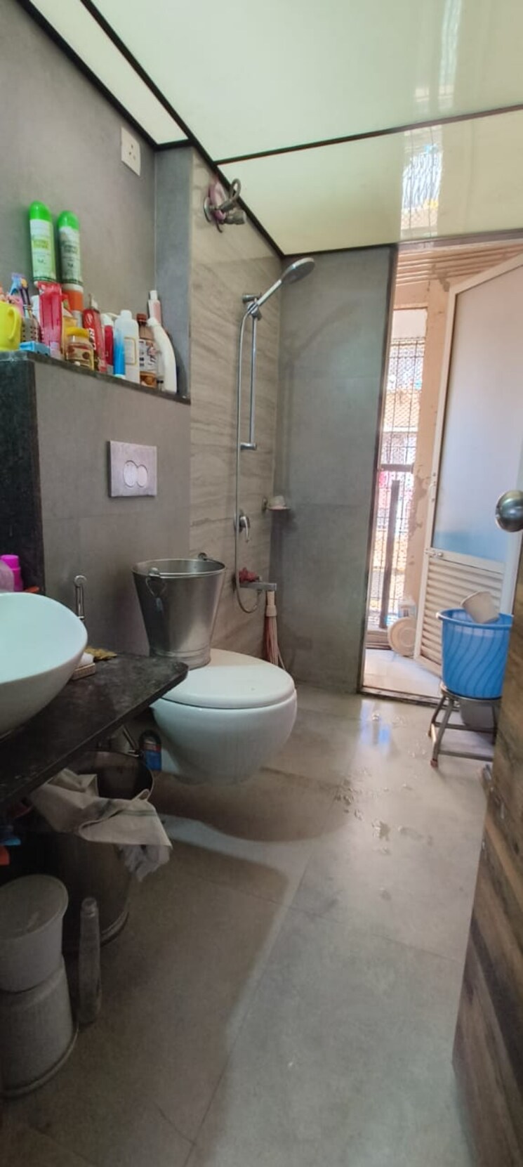 Bathroom, siddhi-highland-haven 4 Bedroom 1200 Sq.Ft. Apartment In Balkum Pada Thane 9646793