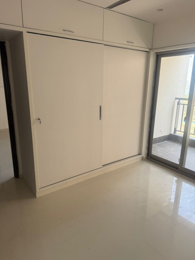 Room, frontline-seven 3 Bedroom 1935 Sq.Ft. Apartment In Kokapet Hyderabad 9646800