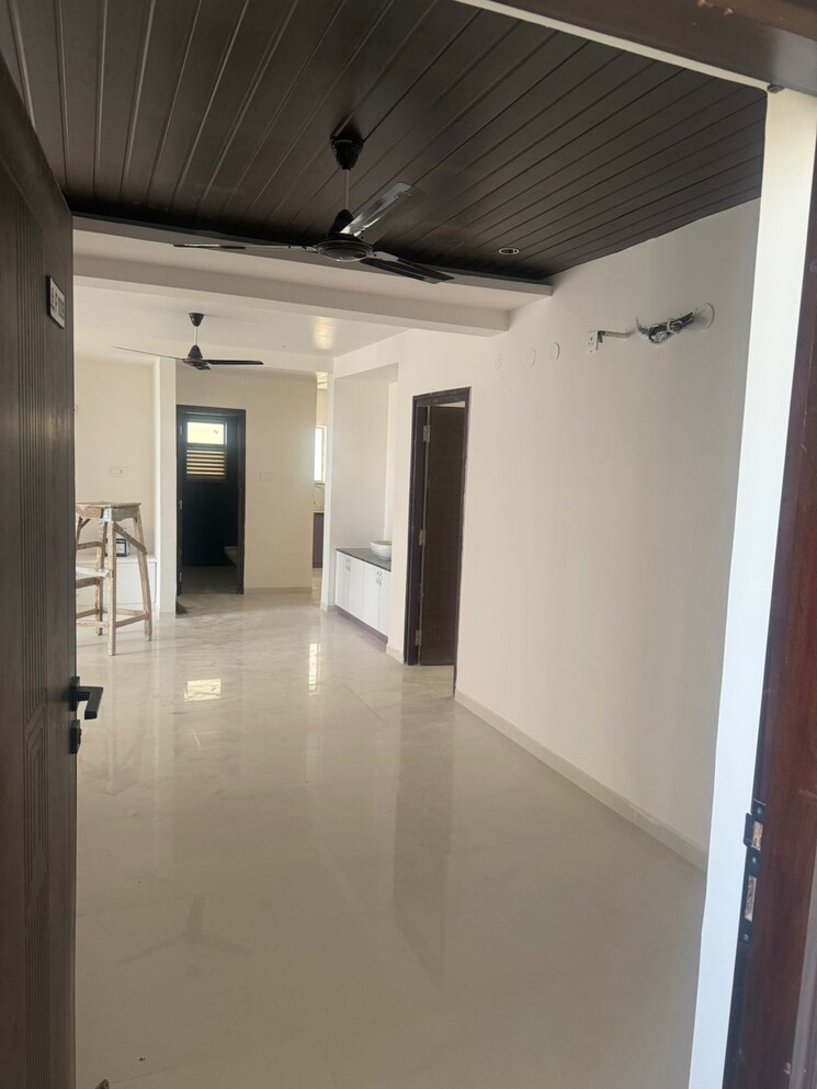 Room, frontline-seven 3 Bedroom 1935 Sq.Ft. Apartment In Kokapet Hyderabad 9646800
