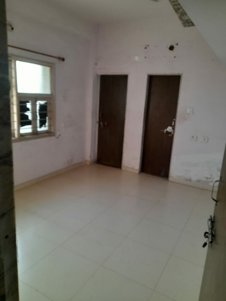 Room, chandkheda 2 Bedroom 1614 Sq.Ft. Apartment In Chandkheda Ahmedabad 9646829
