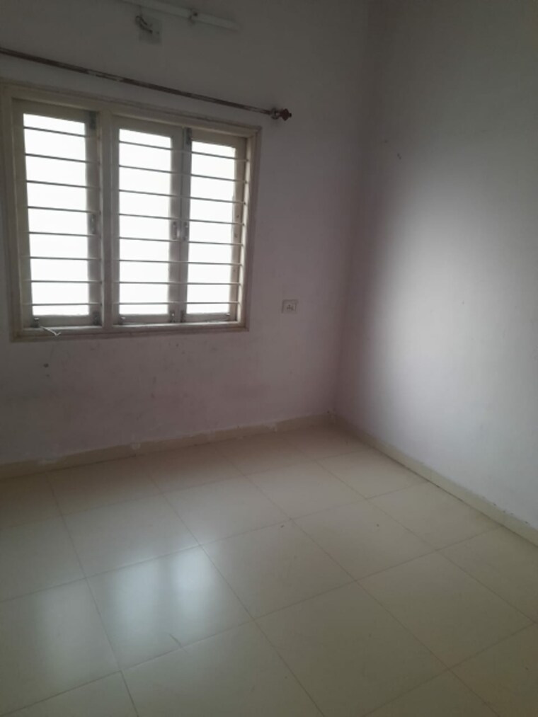 Room, chandkheda 2 Bedroom 1614 Sq.Ft. Apartment In Chandkheda Ahmedabad 9646829