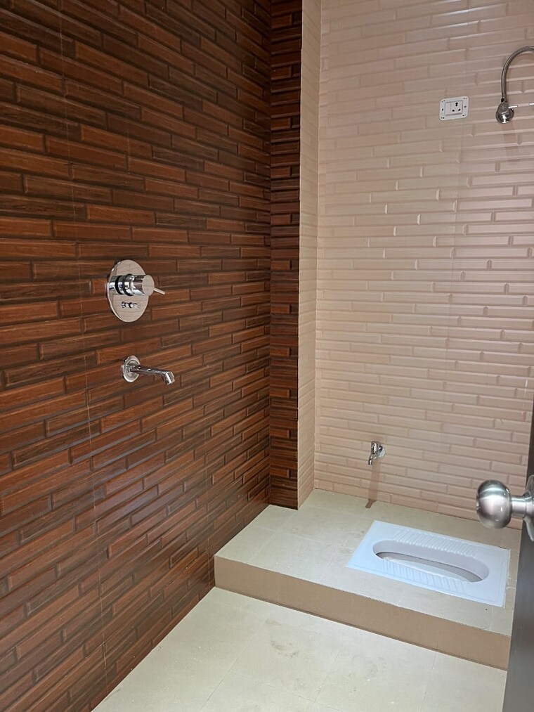 Bathroom, gomti nagar Pg For Boys & Girls In Gomti Nagar 9646827