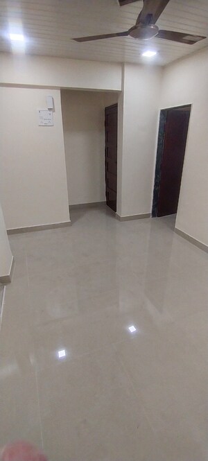 Room in 1 BHK Apartment at Shree Sadguru CHS, Kalwa – for Sale