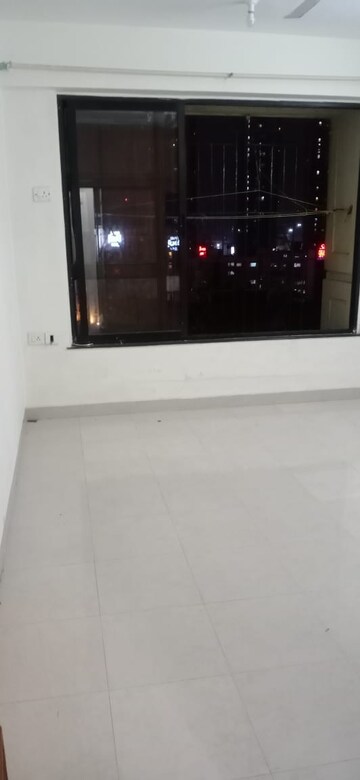 3 BHK Apartment For Rent in K Raheja Palm Spring, Malad West