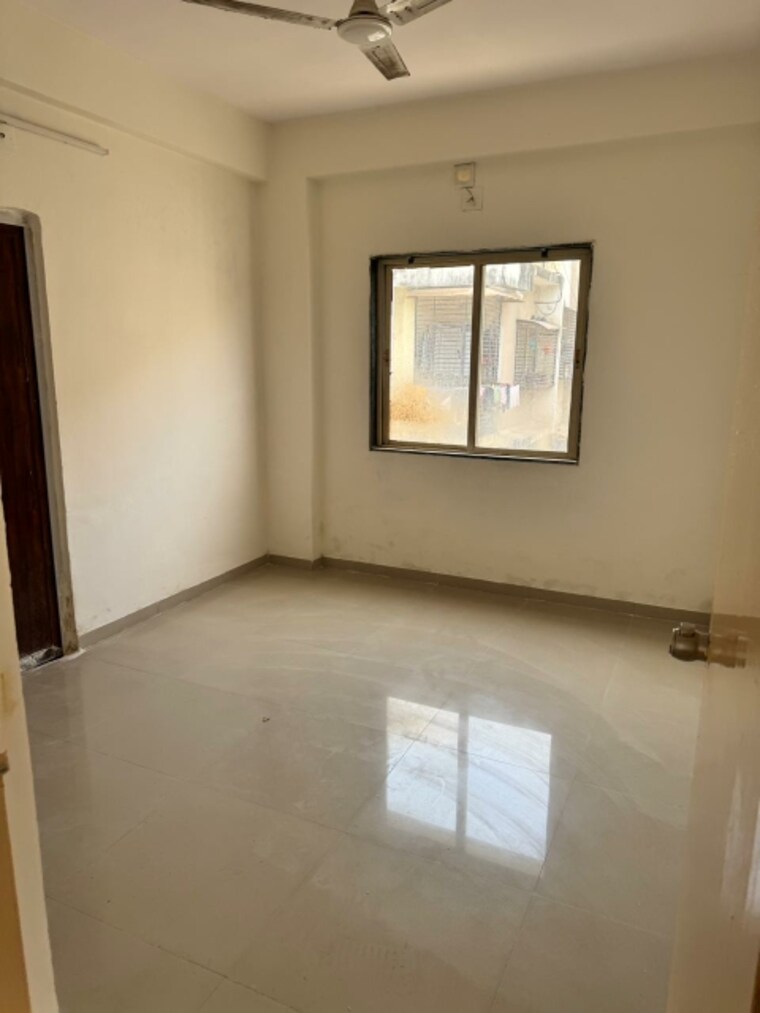 Room, thaltej 3 Bedroom 1680 Sq.Ft. Apartment In Thaltej Ahmedabad 9646950