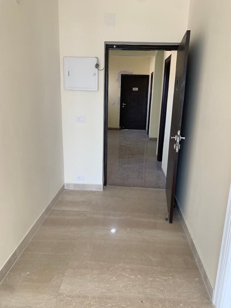 Room, uppal-southend 3.5 Bedroom 320 Sq.Ft. Independent House In Sector 49 Gurgaon 9646995