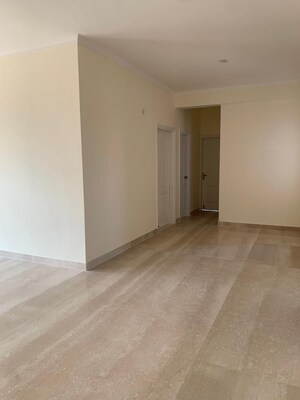 Room in 3.5 BHK Independent House at Uppal Southend, Sector 49 – for Rent