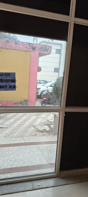 Building Lobby in  Office Space at Vardhman Star Shop Mall, Sector 19 – for Rent