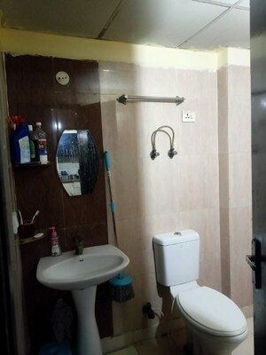 Bathroom in 2.5 BHK Apartment at Skytech Matrott, Sector 76 – for Rent