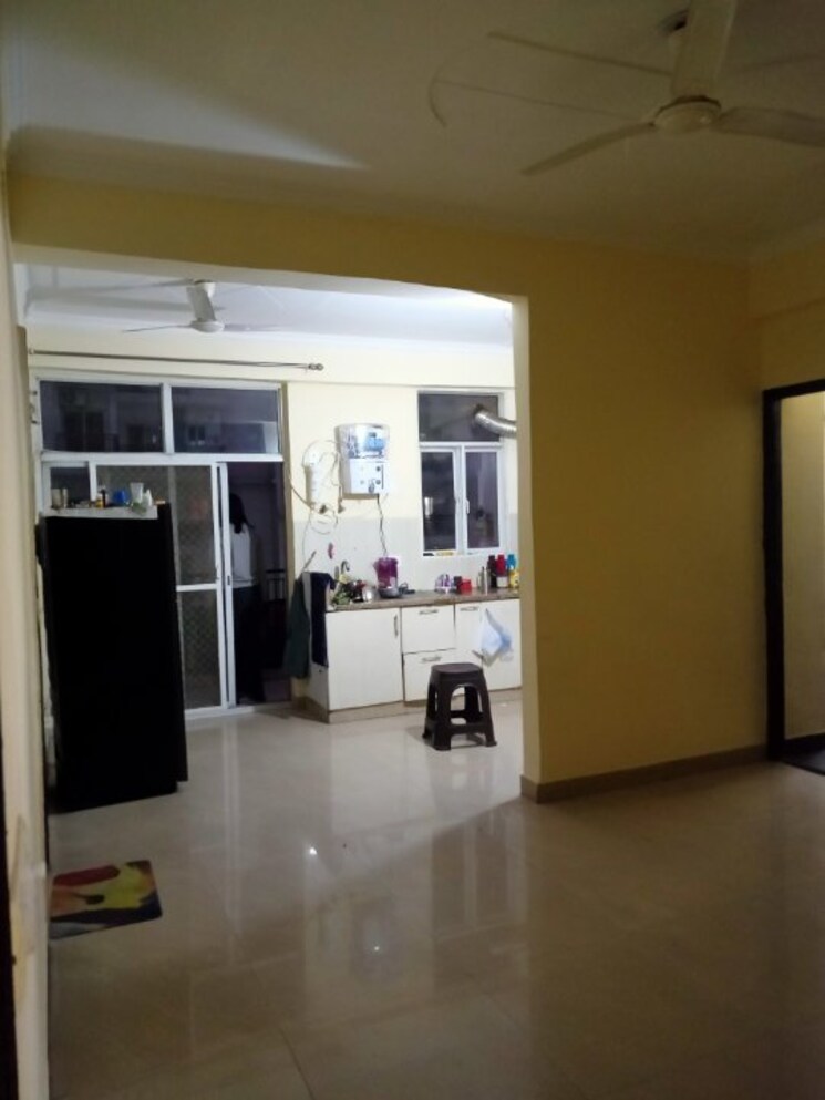 Living Room, skytech-matrott 2.5 Bedroom 1150 Sq.Ft. Apartment In Sector 76 Noida 9647038