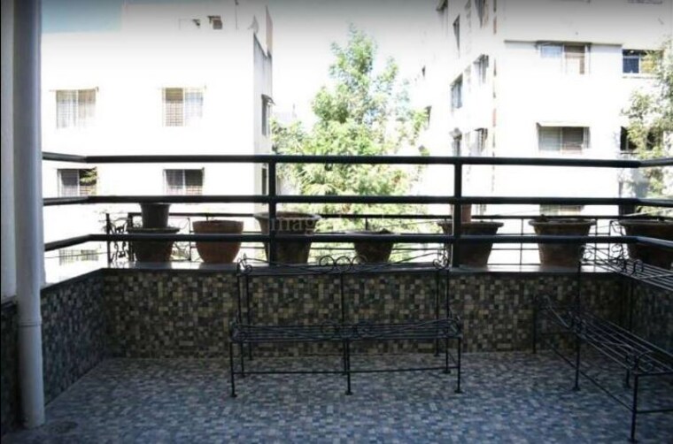 Balcony, vanaz-corner 2 Bedroom 600 Sq.Ft. Apartment In Kothrud Pune 9647079