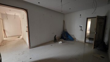 Room in 3 BHK Apartment at Mahadevpura – for Rent