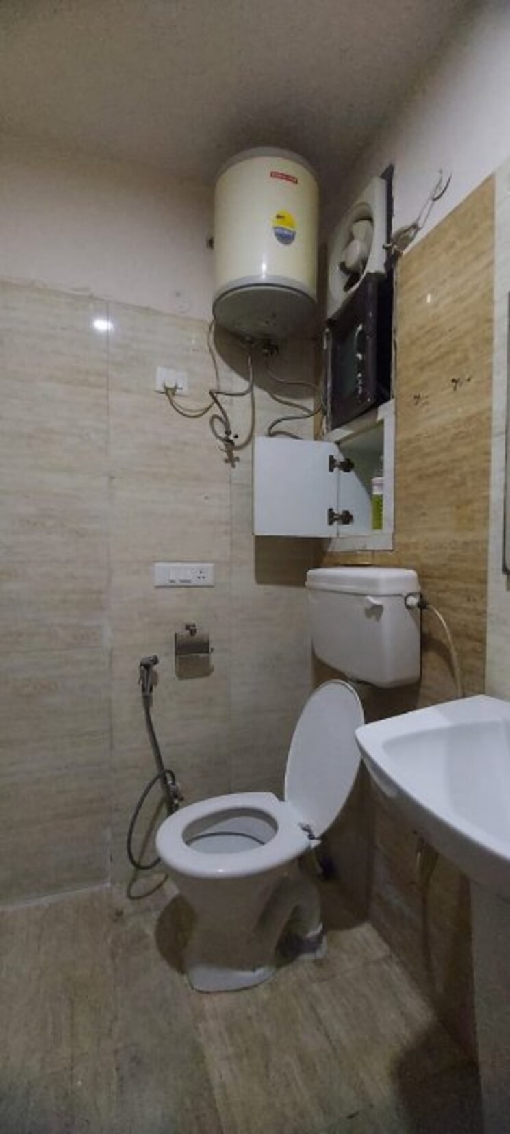 Bathroom, jm-orchid 2 Bedroom 995 Sq.Ft. Apartment In Sector 76 Noida 9647092