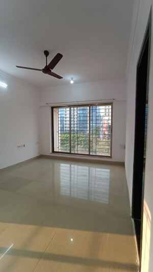 Room in 2 BHK Apartment at Raheja Solitaire, Goregaon West – for Sale