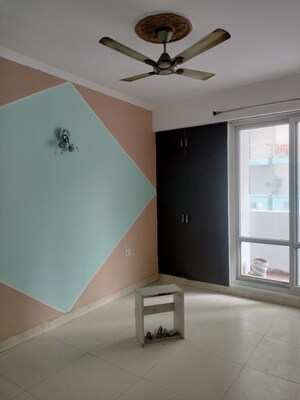 2 BHK Apartment For Rent in Value Meadows Vista, Raj Nagar Extension