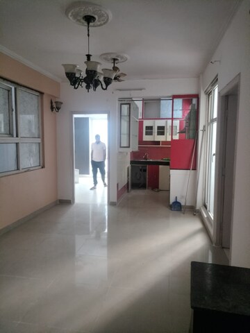 Room in 2 BHK Apartment at Value Meadows Vista, Raj Nagar Extension – for Rent