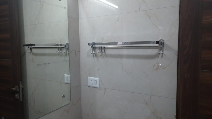 Bathroom, smart-world-gems 3 Bedroom 1494 Sq.Ft. Apartment In Sector 89 Gurgaon 9647161