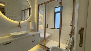 Attached Bathroom in 4 BHK Apartment at Safdarjung Enclave – for Rent