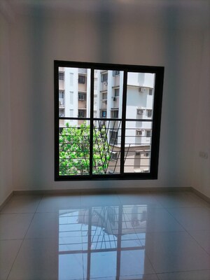 Room in 2 BHK Apartment at Lalani Velentine Apartment 1 Wing D, Malad East – for Rent