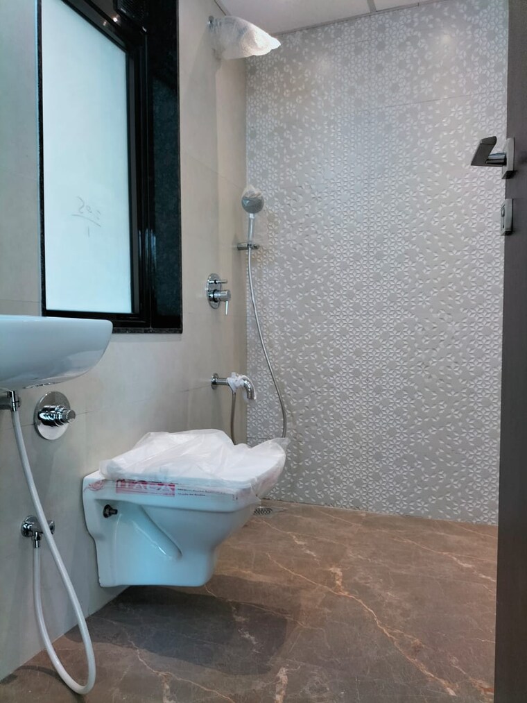 Bathroom, lalani-velentine-apartment-1-wing-d 2 Bedroom 592 Sq.Ft. Apartment In Malad East Mumbai 9647200